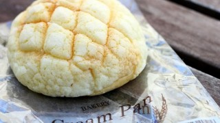 世界「食べたらまるで天国?」メロンパンの食感に世界も注目!