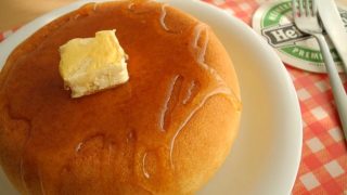 海外「誰でも簡単!炊飯器で作る夢のレシピ」コロッと大きなホットケーキ!作り方