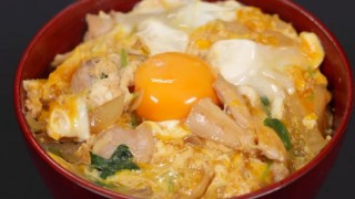 海外「玉子料理に感動!」リピしたい!親子丼のレシピ