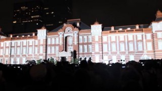 海外「見て納得！」東京駅プロジェクションマッピングが素敵！