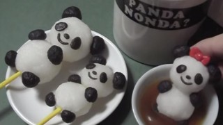海外「可愛い!」まるめてパンダんごがおもしろい