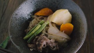 海外「炊飯器でも作れる!」圧力鍋で作る肉じゃがを称賛