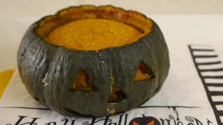 海外「ハロウィンでおもてなし!」丸ごとかぼちゃデザート