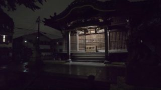 海外「千葉で大雨の夜、住宅街を歩いてみた」日本の夜中裏通りの静けさに感動
