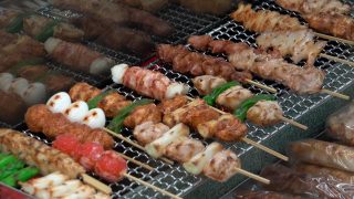 海外「東京浅草で見る日用品みやげ！」かっぱ橋道具街は食の専門店がずらり