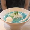 海外「渋谷 吉法師の鶏清湯が美し過ぎる！」東京の青いラーメンの魅力とは