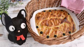 海外「魔女の宅急便の名シーンを再現！」ニシンとかぼちゃのパイを作ってみた