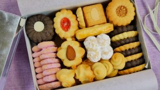 海外「まるでお店のような仕上がり」ベーキングガンでクッキー缶を作ってみた