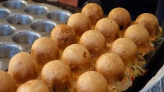 海外「山形あじまん 食べごたえ抜群のたこ焼き」たこポンを買って食べてみた