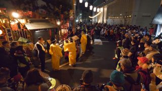 海外「王子駅周辺 一夜限定！独特の雰囲気のお祭り」王子狐の行列に行ってみた