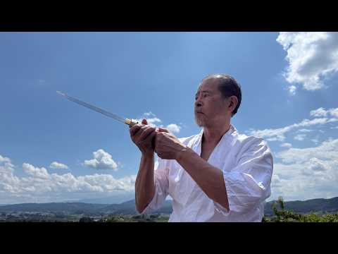 The Full Process of Making a Japanese Sword (Crafted Over 1 Year)
